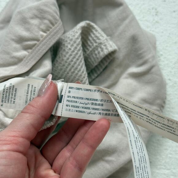 Abercrombie & Fitch Beige Knit Crop Tank Top Built In Bra Size M - Picture 6 of 6